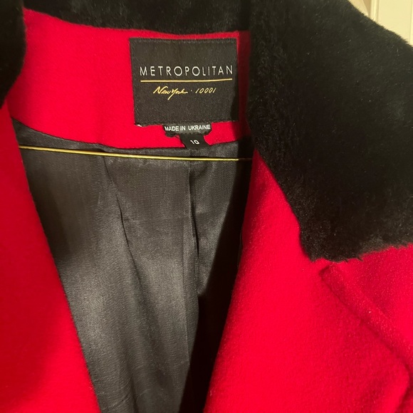 Red plush coat with faux black cuffs and collar - Picture 3 of 3